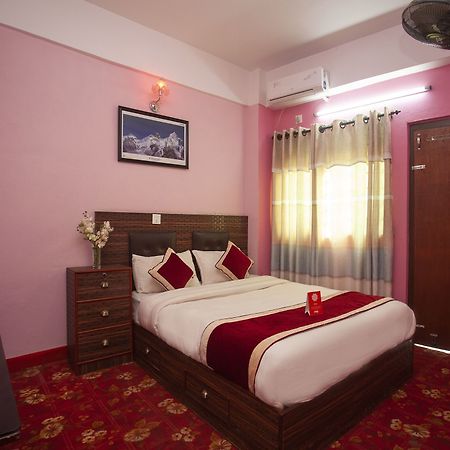 Oyo 195 Global Hotel And Resort Katmandu Dış mekan fotoğraf