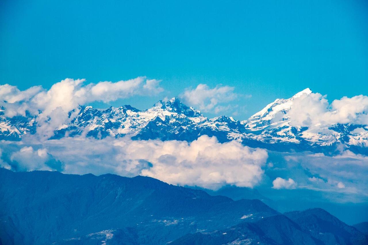 Oyo 195 Global Hotel And Resort Katmandu Dış mekan fotoğraf