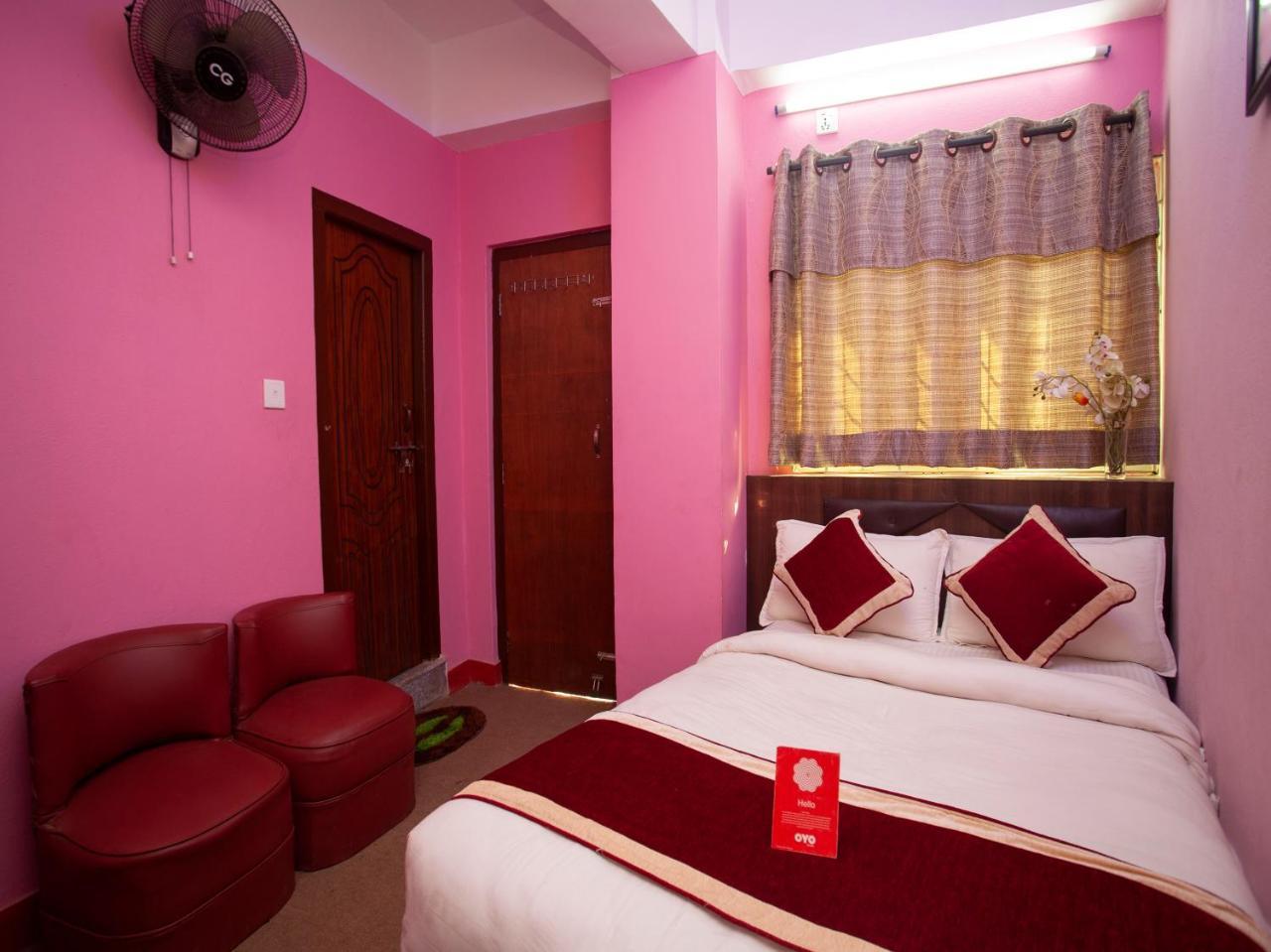 Oyo 195 Global Hotel And Resort Katmandu Dış mekan fotoğraf