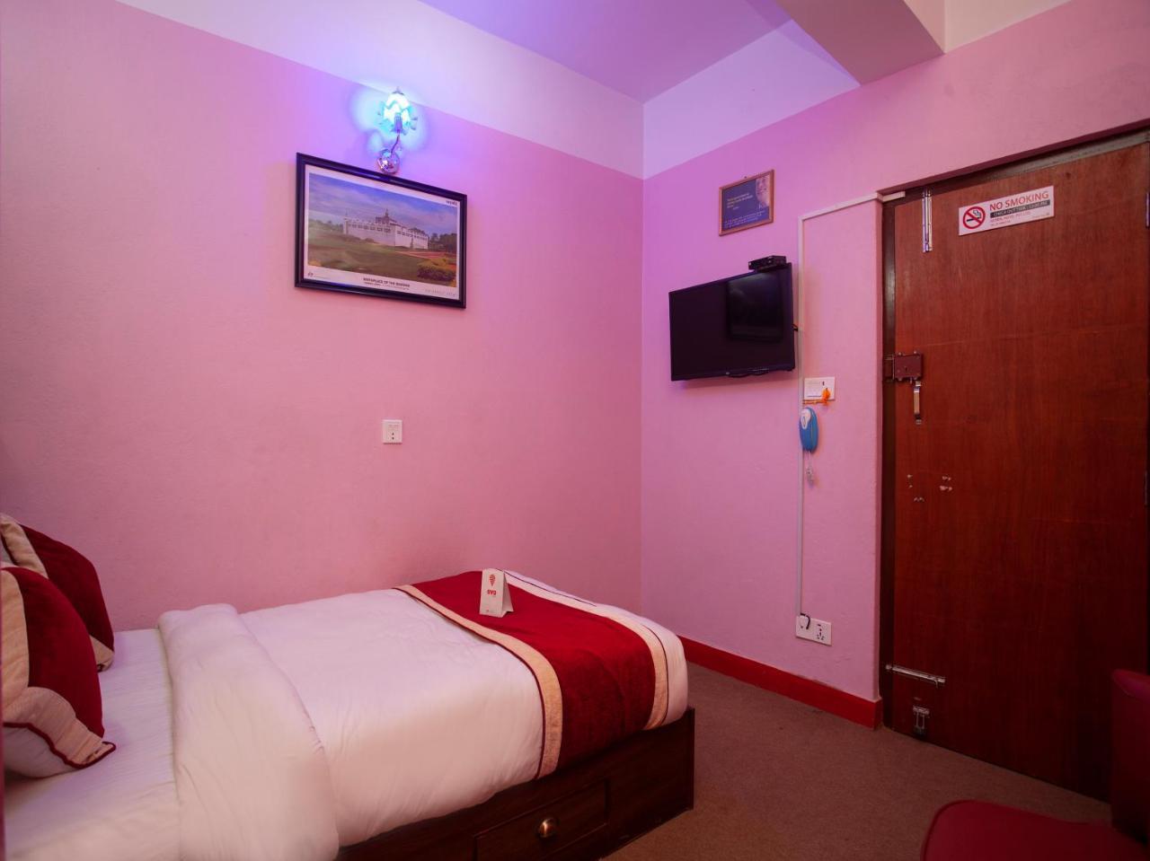 Oyo 195 Global Hotel And Resort Katmandu Dış mekan fotoğraf