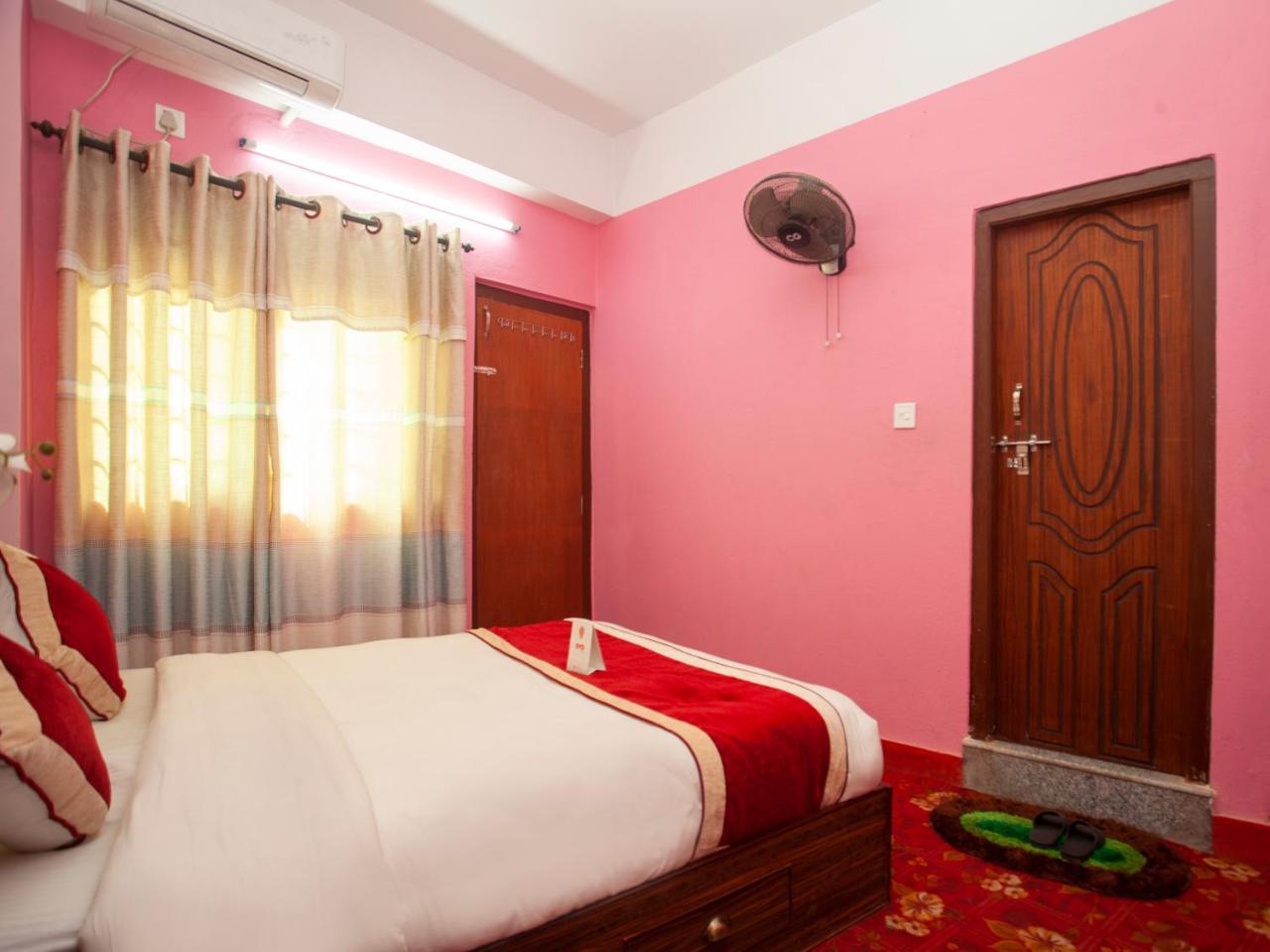 Oyo 195 Global Hotel And Resort Katmandu Dış mekan fotoğraf
