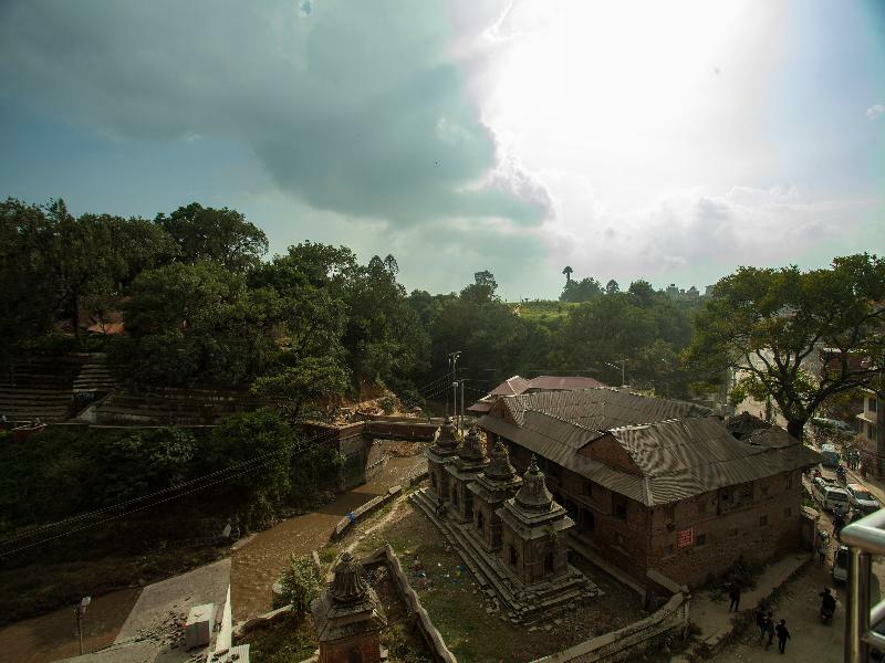 Oyo 195 Global Hotel And Resort Katmandu Dış mekan fotoğraf