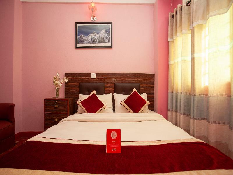 Oyo 195 Global Hotel And Resort Katmandu Dış mekan fotoğraf